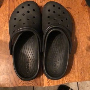 Iconic style crocs